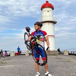 Meet your Posher, Marc lester